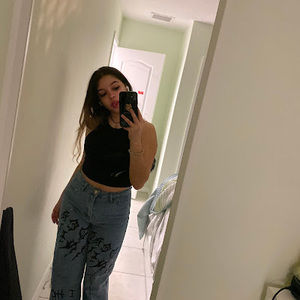 Meet your Posher, Elysiqn